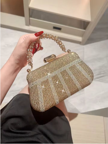 Luxury Clutch For Women A Stylish Accessory With A Chain Strap