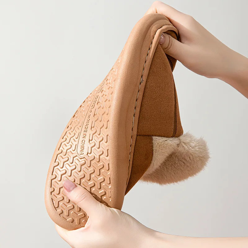 Comwarm Women Cotton Slippers Winter Warm Plush Lined Outdoor Slides Couple Non-slip Furry House Slippers Soft Cozy Cotton Shoes