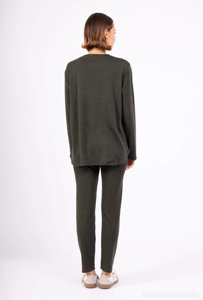 Arrow pattern pants
